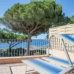 Les Glycines Apartmán *